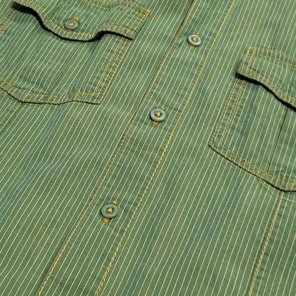 Men's Short Sleeved Collared Shirt - Picture 4 of 8